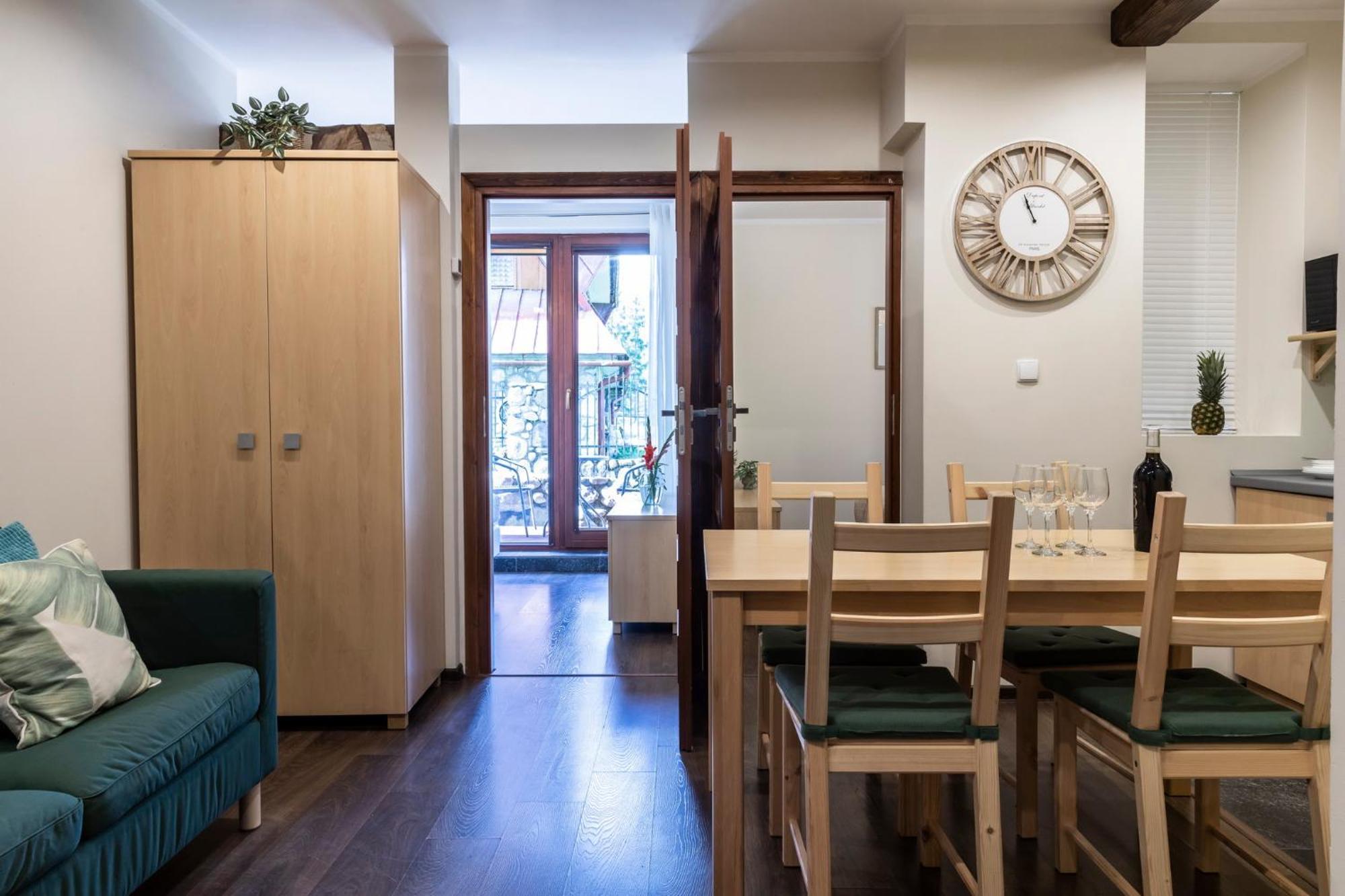 Udanypobyt Apartamenty Przy Dolinach C I D Koscielisko Exterior photo
